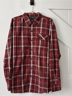 Eddie Bauer Mens Long Sleeve Button Up Shirt XL Plaid Zipper Pocket Lightweight